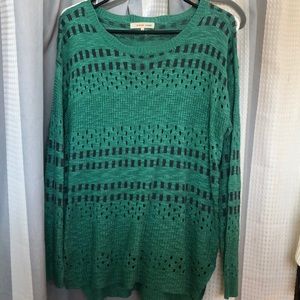 Light weight sweater